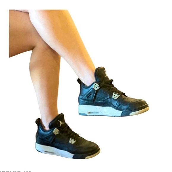 𝅺NIKE Air Jordan 4 Oreos 7Y Jordans youth 4s Oreo womens DS GS retro OG EUC - Picture 1 of 14